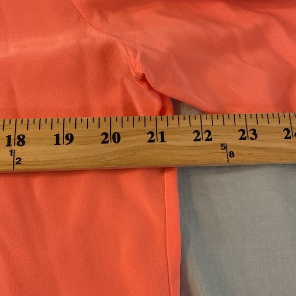 BCBGMaxAzria Coral Orange Silk Keyhole Long Sleeve Blouse Large - Picture 4 of 9